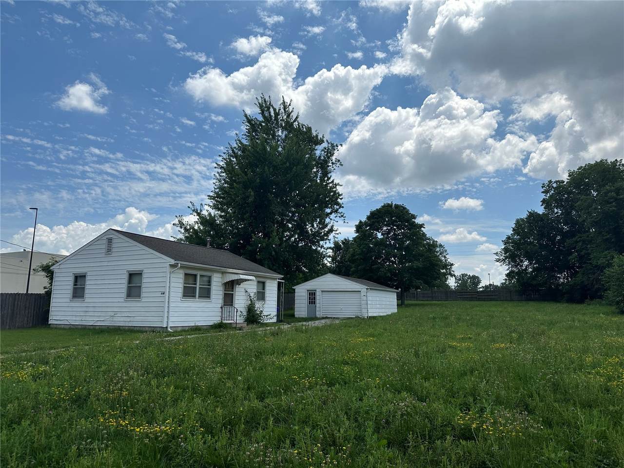 1635 & 1639 Center Street - Photo 1