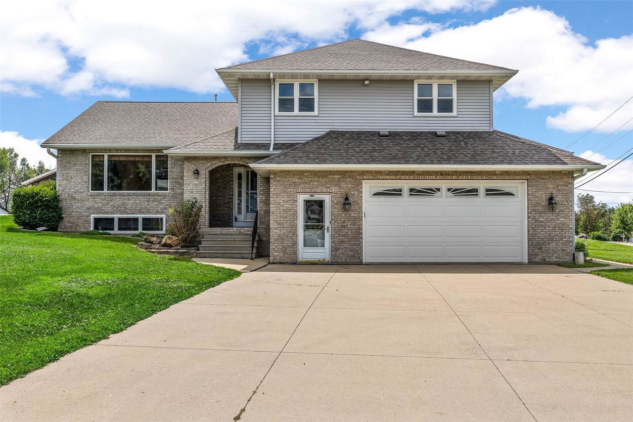 https://bt-photos.global.ssl.fastly.net/cedarrapids/1280_boomver_1_2605241-2.jpg