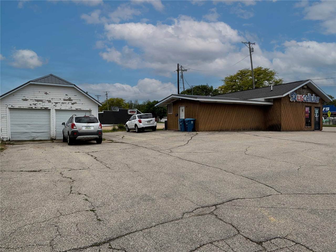 https://bt-photos.global.ssl.fastly.net/cedarrapids/1280_boomver_1_2605258-2.jpg