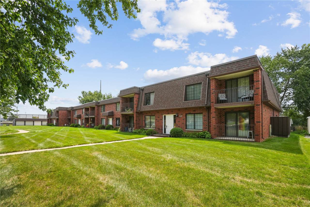 5715 Golden Court - Photo 1