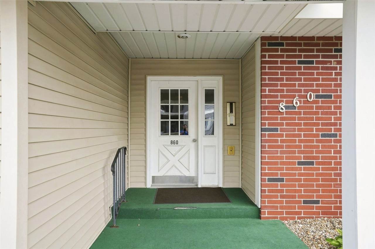 https://bt-photos.global.ssl.fastly.net/cedarrapids/1280_boomver_1_2605376-2.jpg
