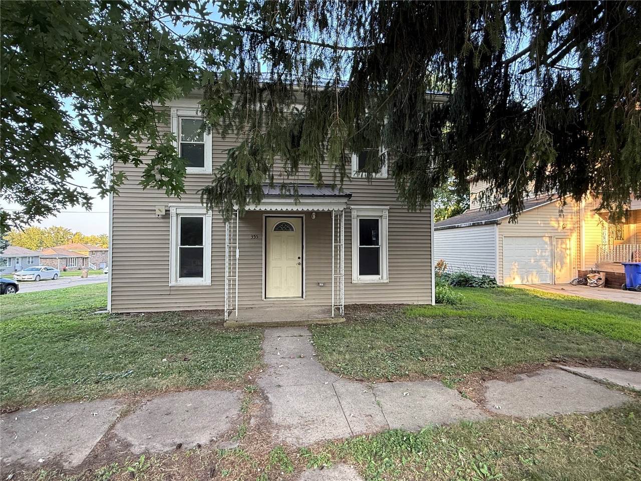 355 N 2nd St - Photo 1