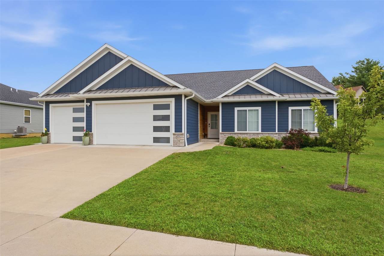 211 Dawson - Photo 1