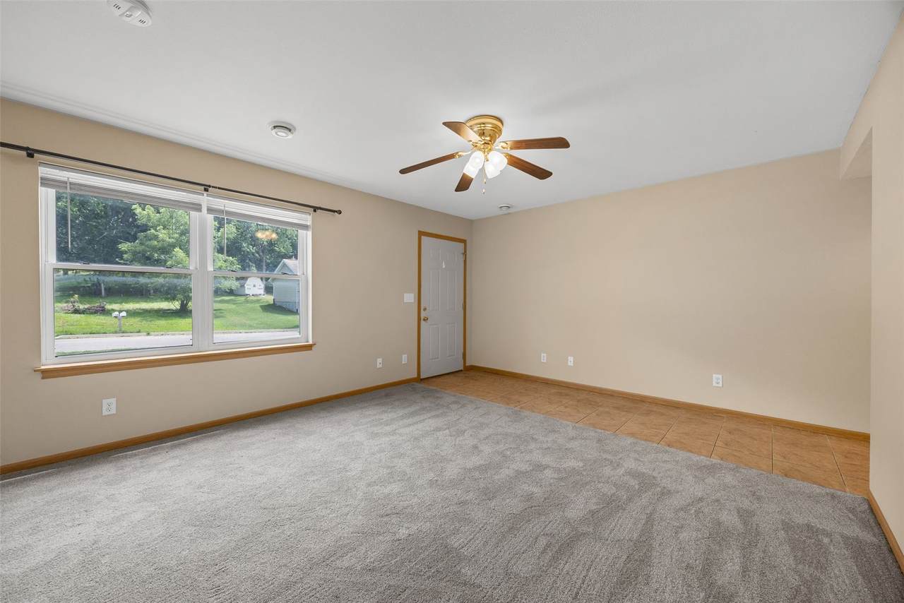 https://bt-photos.global.ssl.fastly.net/cedarrapids/1280_boomver_1_2605471-2.jpg