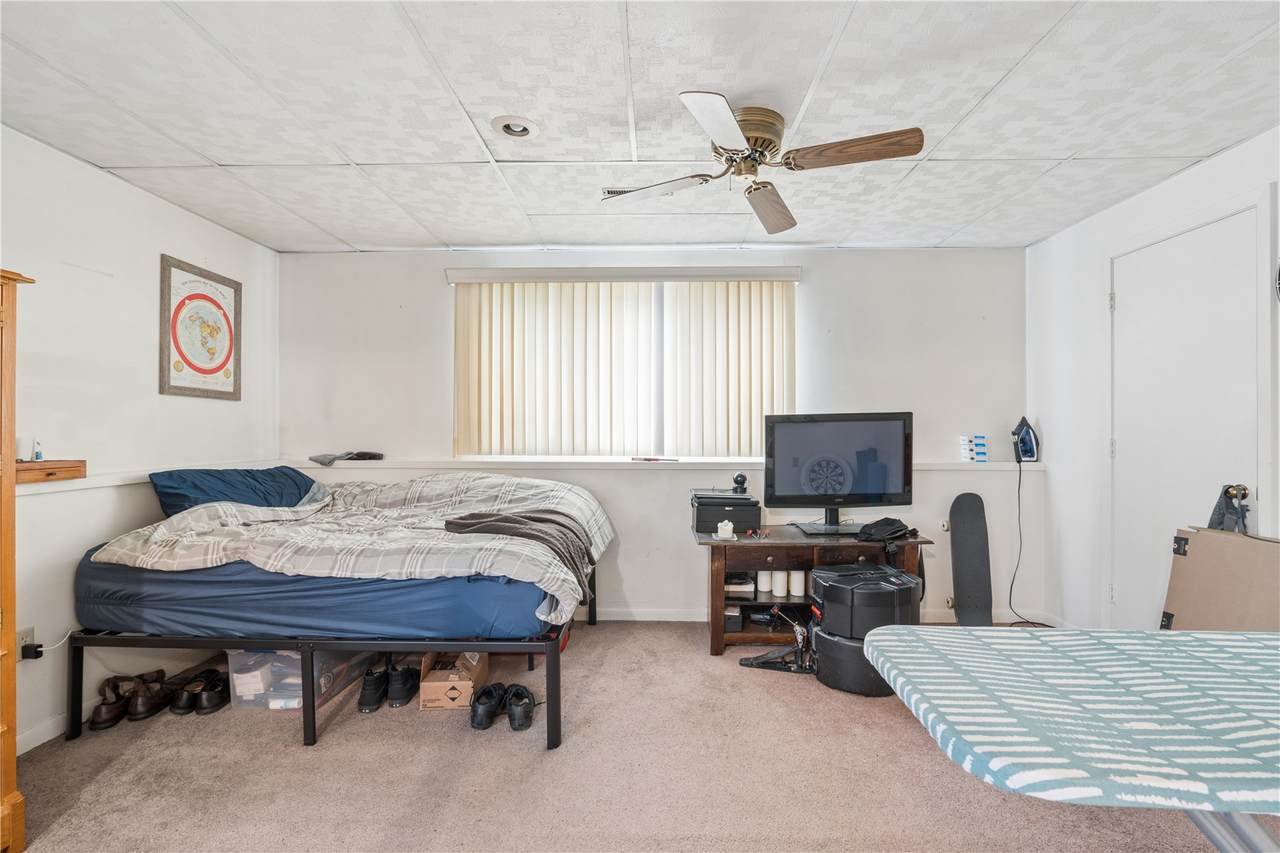 https://bt-photos.global.ssl.fastly.net/cedarrapids/1280_boomver_1_2605493-2.jpg