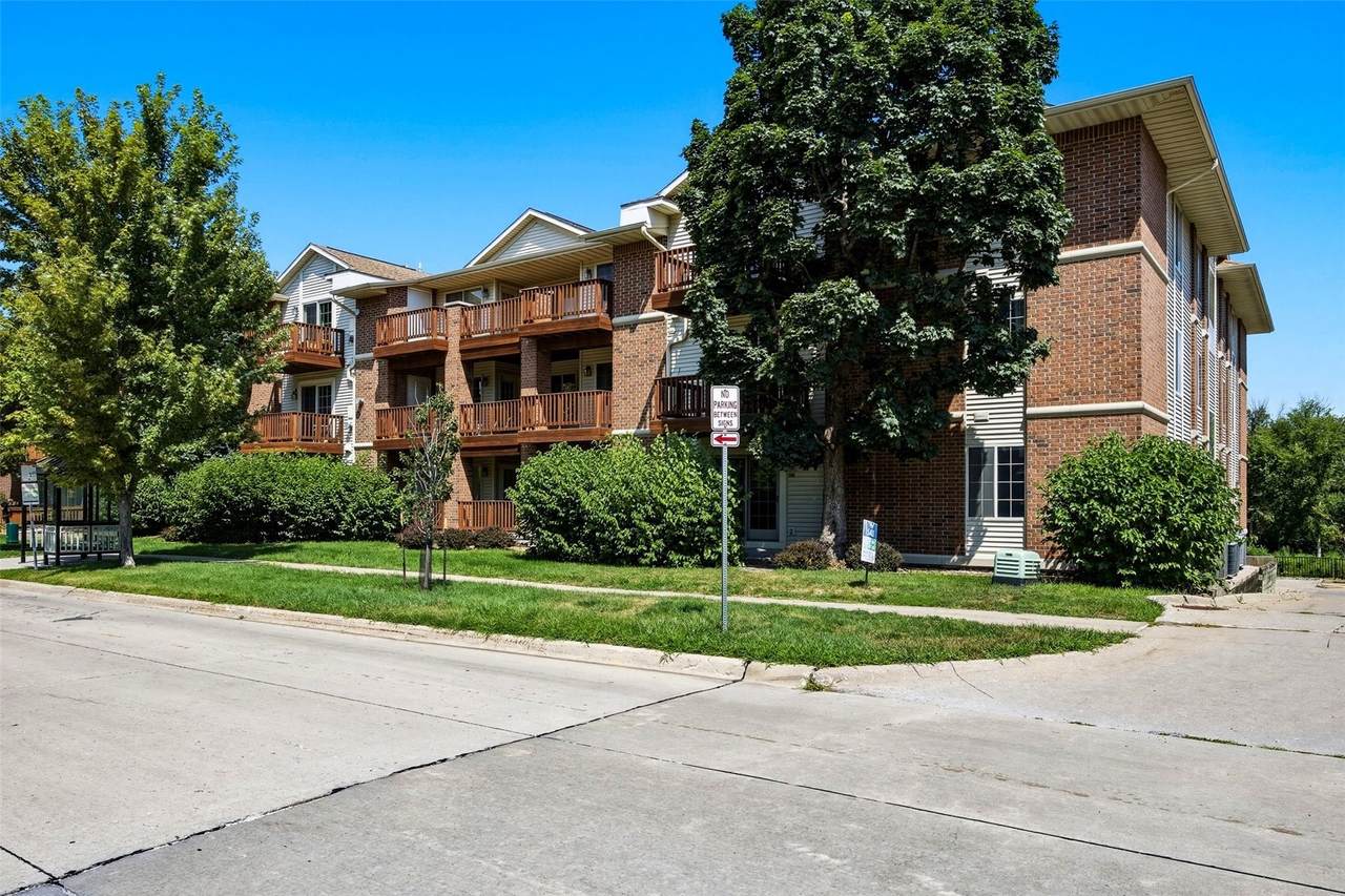 450 Westside Drive - Photo 1