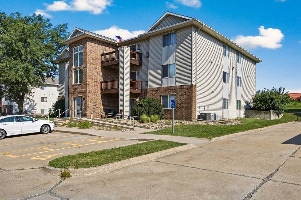 https://bt-photos.global.ssl.fastly.net/cedarrapids/1280_boomver_1_2605534-2.jpg