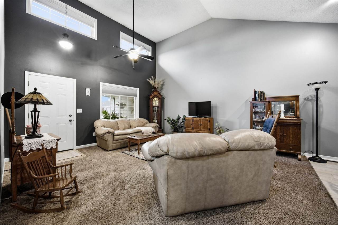 https://bt-photos.global.ssl.fastly.net/cedarrapids/1280_boomver_1_2605559-2.jpg