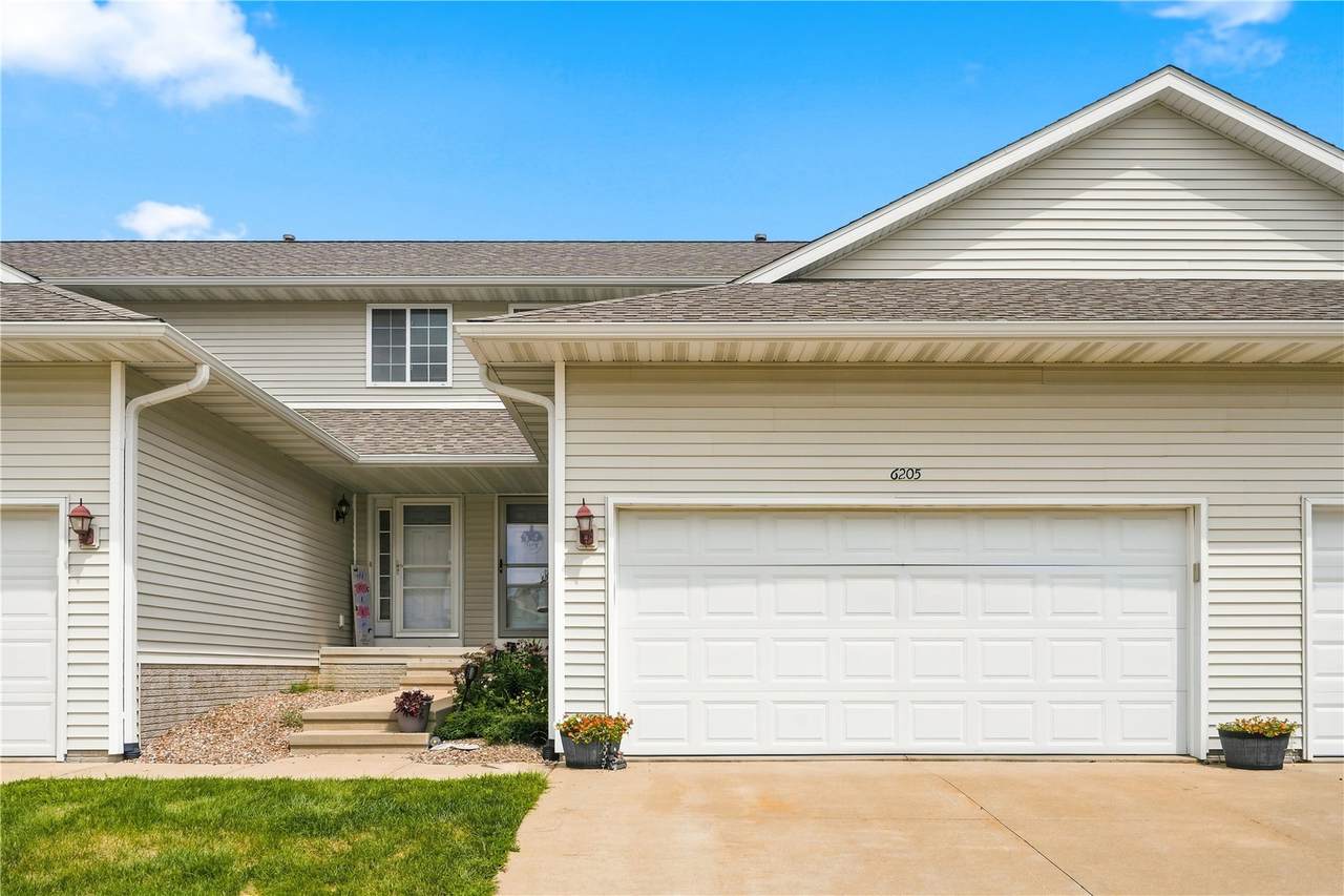 6205 Muirfield Drive - Photo 1