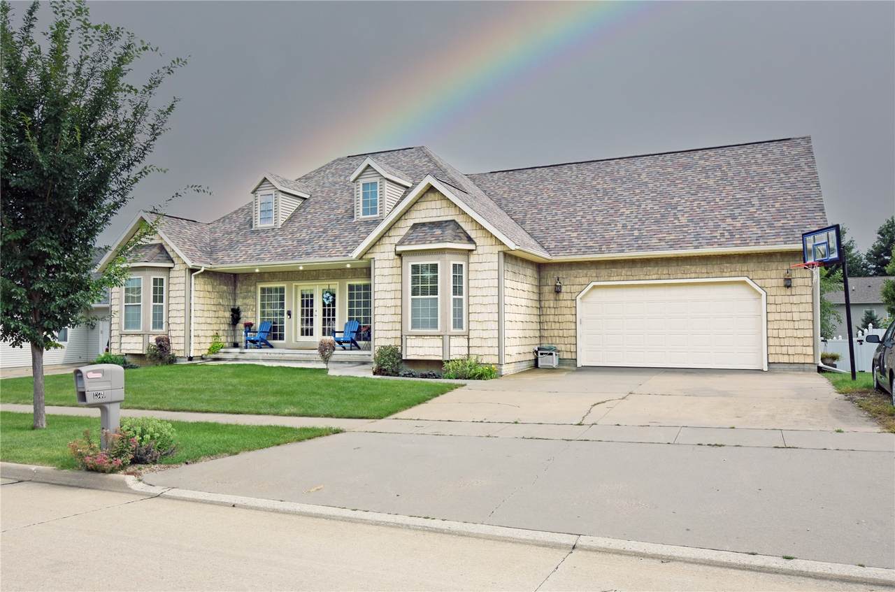 https://bt-photos.global.ssl.fastly.net/cedarrapids/1280_boomver_1_2605596-2.jpg
