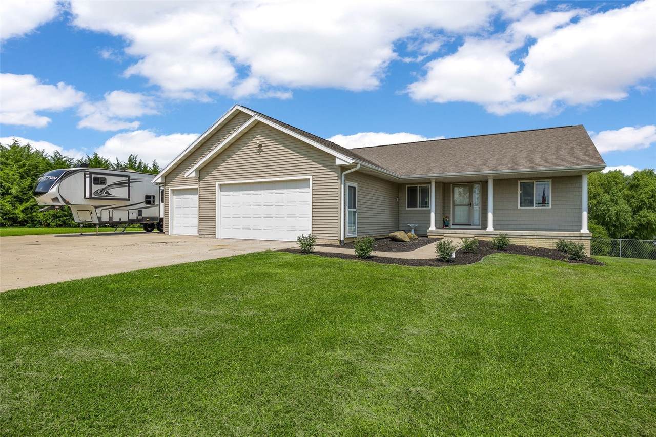 https://bt-photos.global.ssl.fastly.net/cedarrapids/1280_boomver_1_2605630-2.jpg