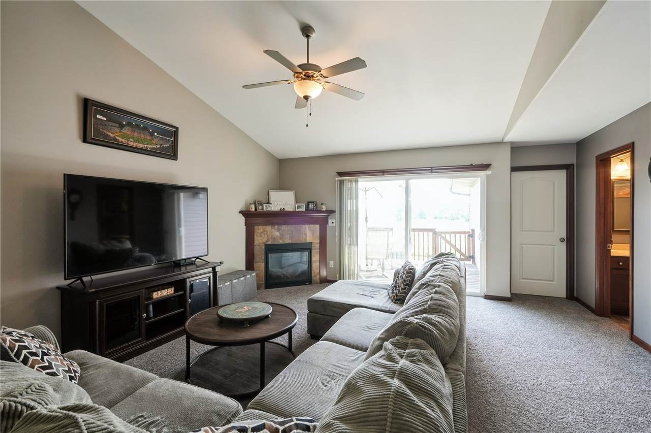 https://bt-photos.global.ssl.fastly.net/cedarrapids/1280_boomver_1_2605974-2.jpg