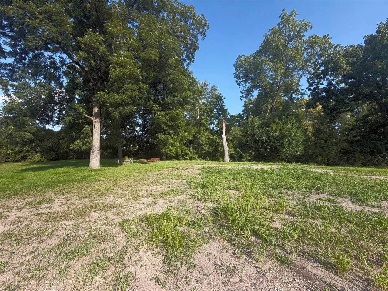 https://bt-photos.global.ssl.fastly.net/cedarrapids/1280_boomver_1_2606063-2.jpg