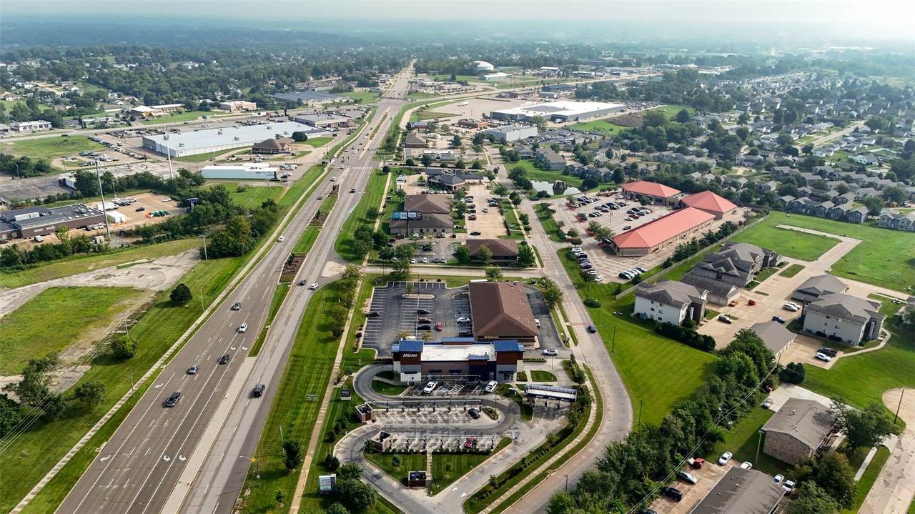 https://bt-photos.global.ssl.fastly.net/cedarrapids/1280_boomver_1_2606122-2.jpg