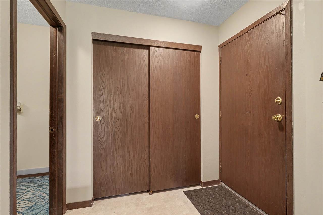 https://bt-photos.global.ssl.fastly.net/cedarrapids/1280_boomver_1_2606133-2.jpg