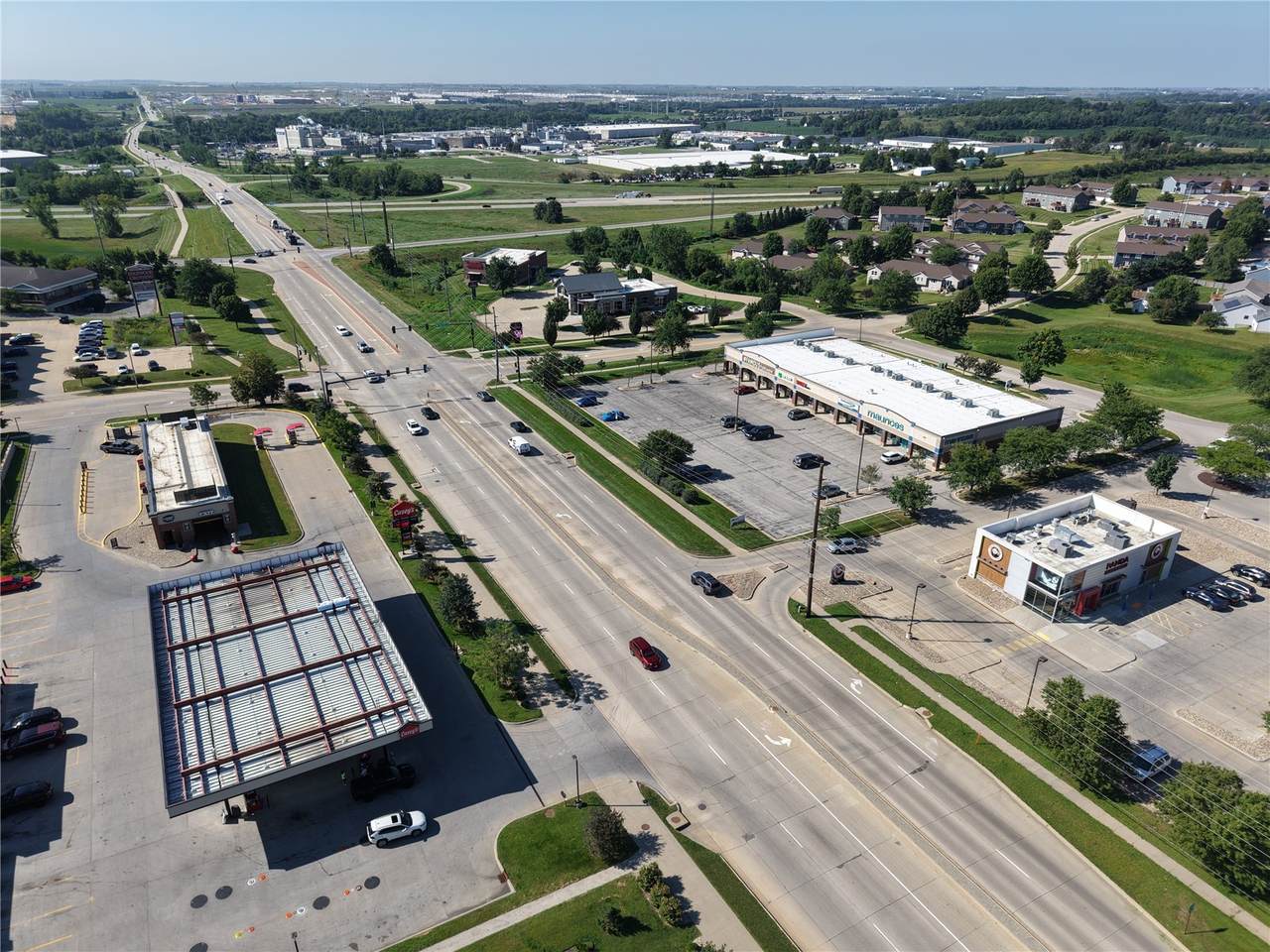 https://bt-photos.global.ssl.fastly.net/cedarrapids/1280_boomver_1_2606180-2.jpg
