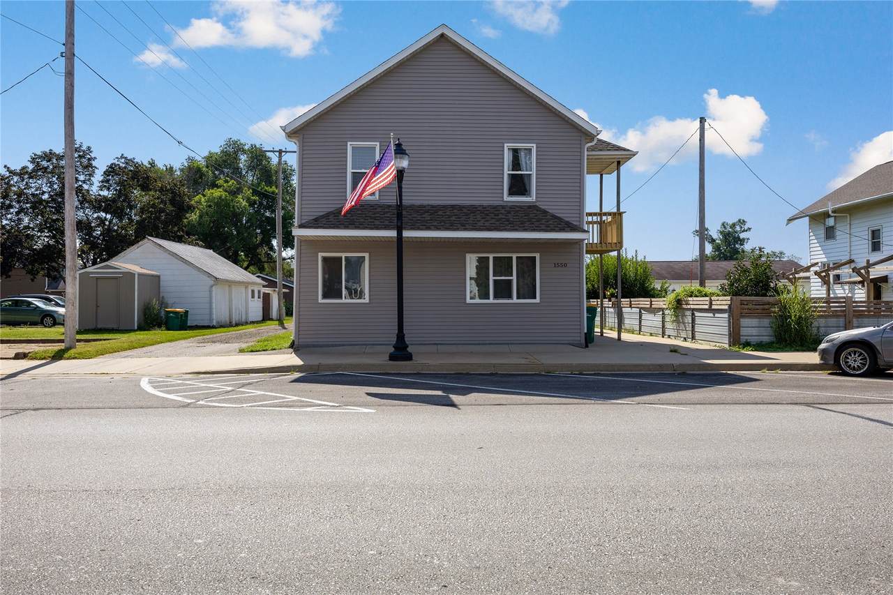 https://bt-photos.global.ssl.fastly.net/cedarrapids/1280_boomver_1_2606246-2.jpg