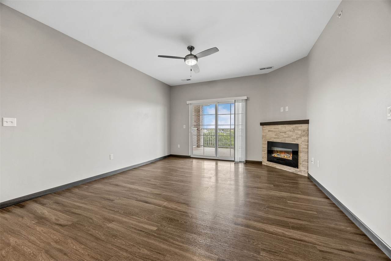 https://bt-photos.global.ssl.fastly.net/cedarrapids/1280_boomver_1_2606312-2.jpg
