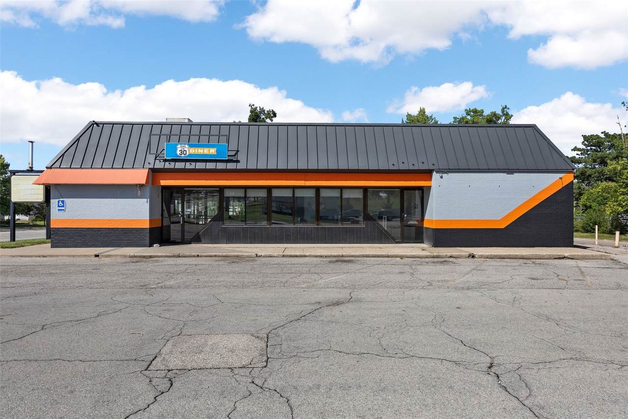 https://bt-photos.global.ssl.fastly.net/cedarrapids/1280_boomver_1_2606385-2.jpg