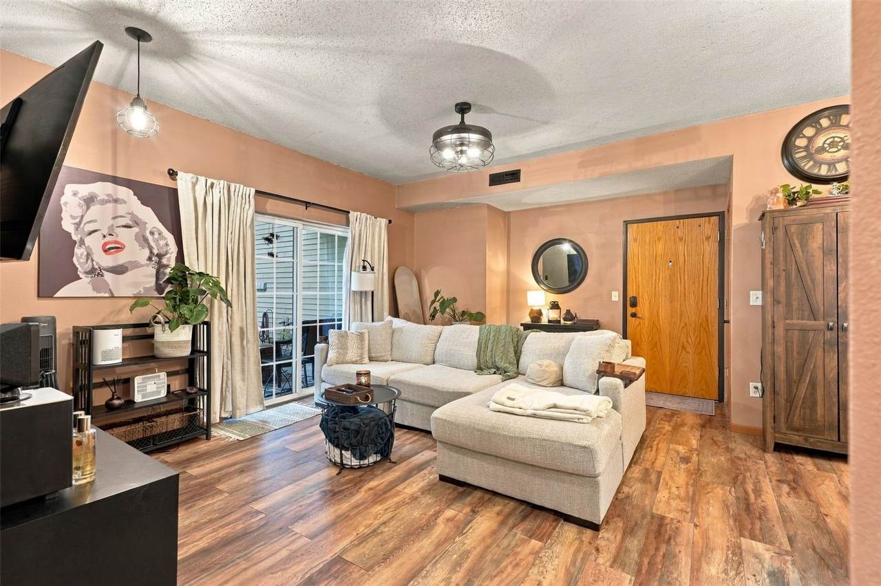 https://bt-photos.global.ssl.fastly.net/cedarrapids/1280_boomver_1_2606606-2.jpg