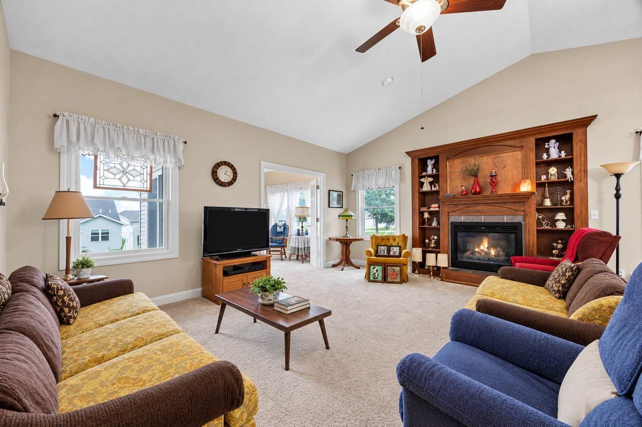 https://bt-photos.global.ssl.fastly.net/cedarrapids/1280_boomver_1_2606711-2.jpg