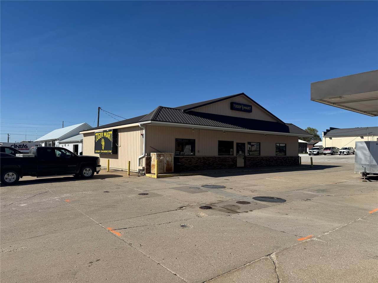 https://bt-photos.global.ssl.fastly.net/cedarrapids/1280_boomver_1_2606734-2.jpg