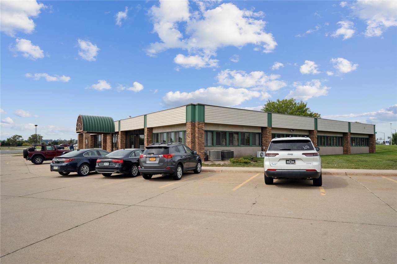 https://bt-photos.global.ssl.fastly.net/cedarrapids/orig_boomver_1_2606742-2.jpg
