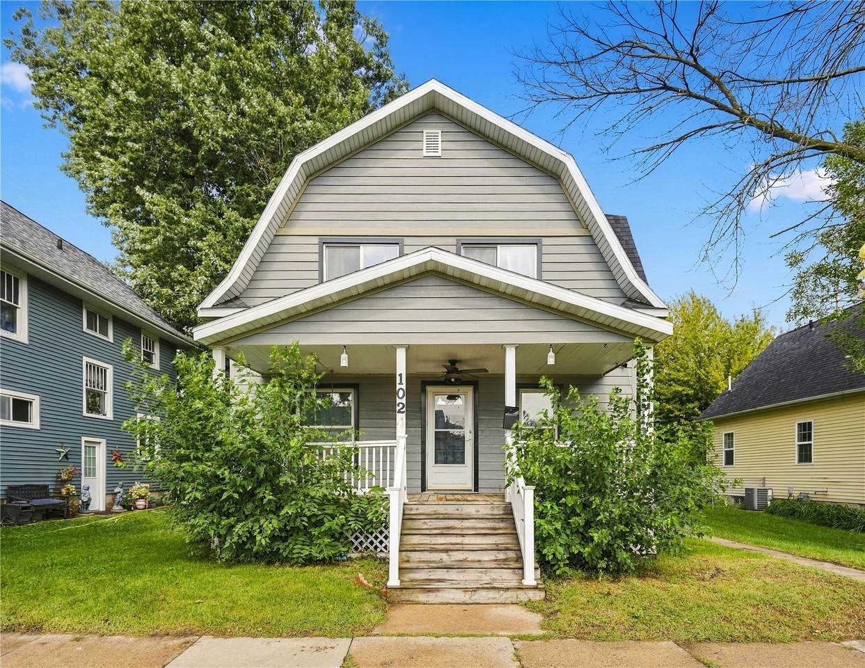 1024 D Avenue - Photo 1