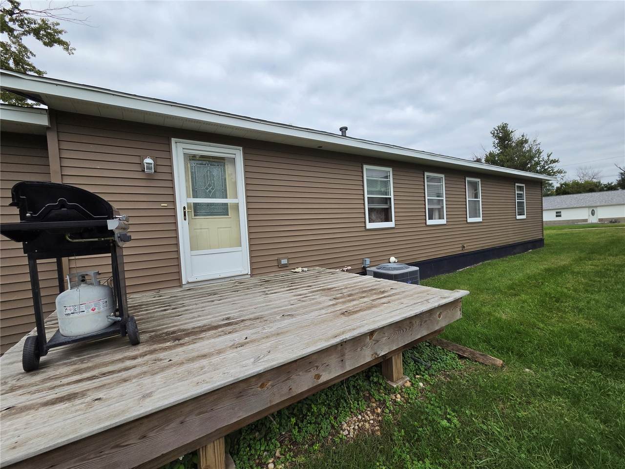 https://bt-photos.global.ssl.fastly.net/cedarrapids/1280_boomver_1_2606760-2.jpg
