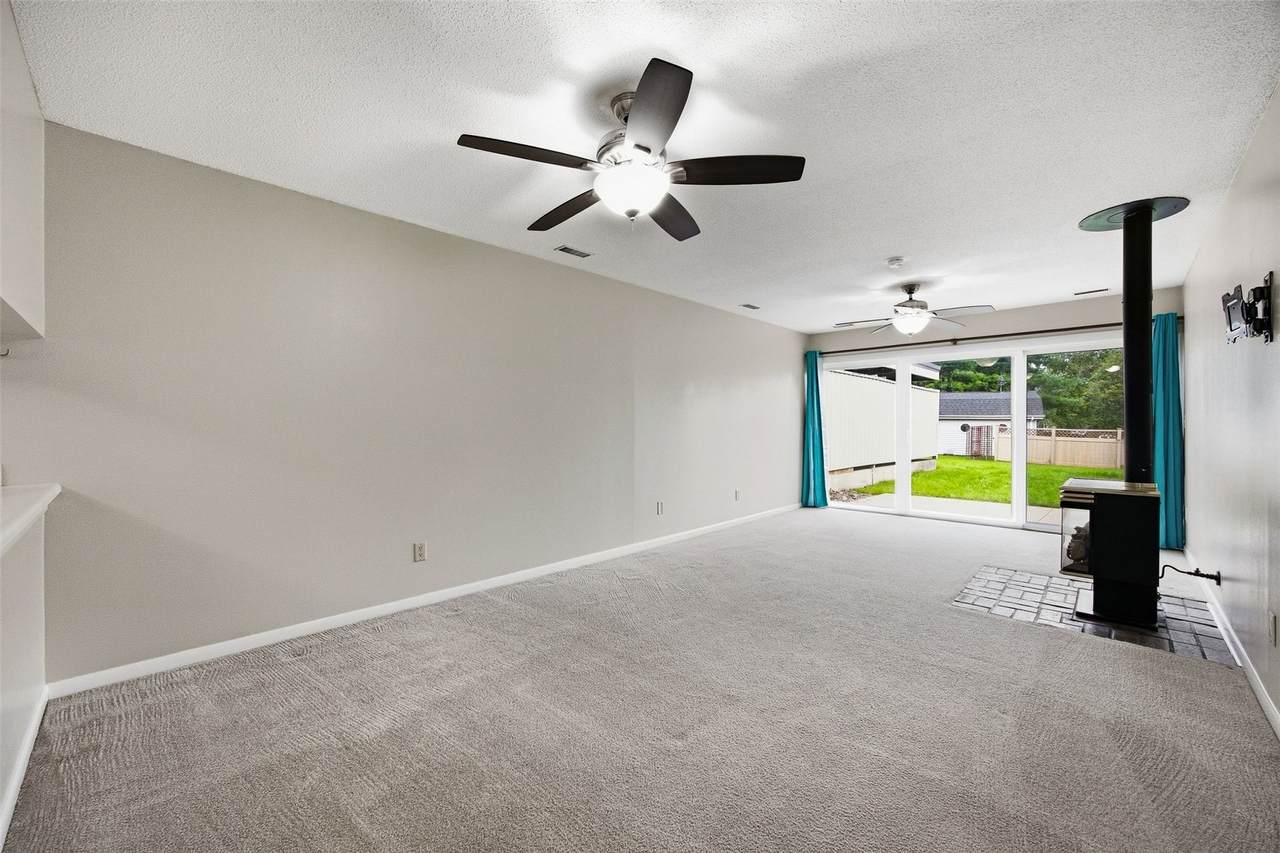 https://bt-photos.global.ssl.fastly.net/cedarrapids/1280_boomver_1_2606779-2.jpg