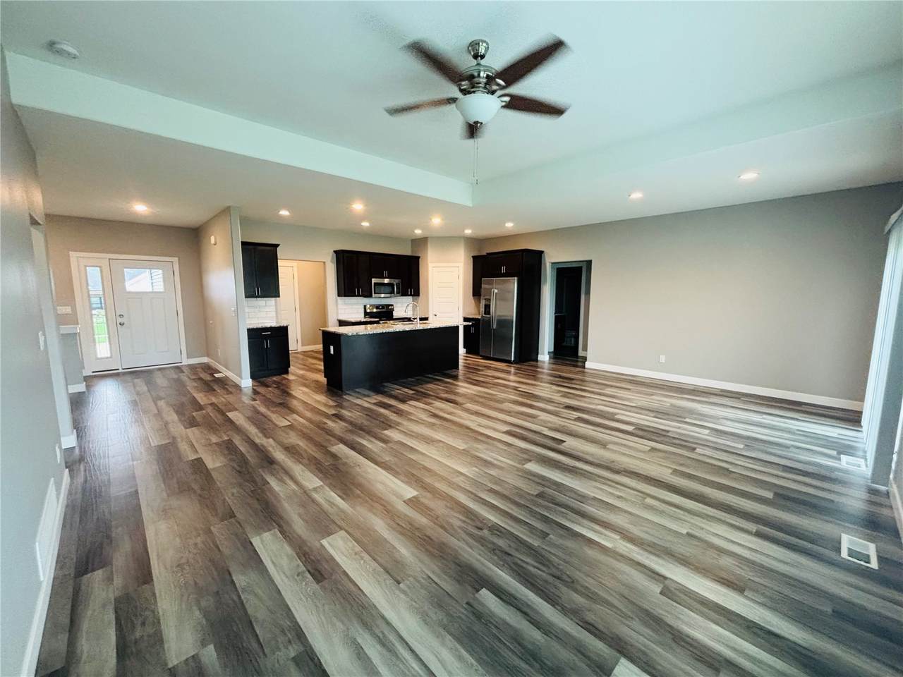 https://bt-photos.global.ssl.fastly.net/cedarrapids/1280_boomver_1_2606832-2.jpg