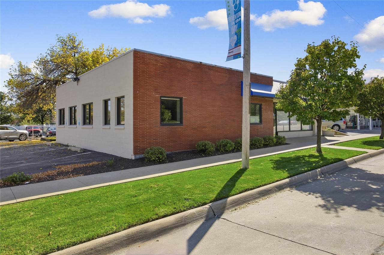 https://bt-photos.global.ssl.fastly.net/cedarrapids/1280_boomver_1_2606834-2.jpg