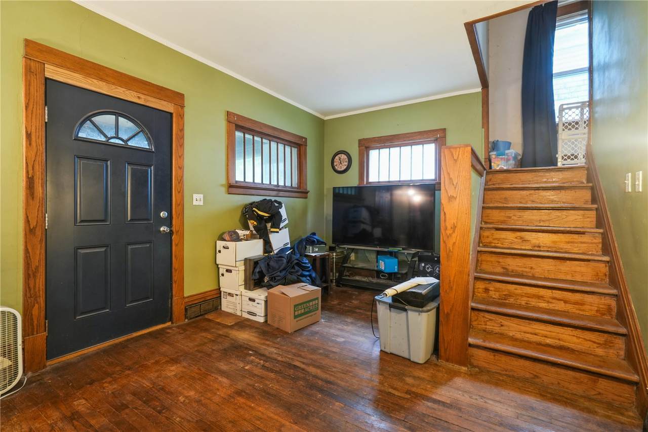 https://bt-photos.global.ssl.fastly.net/cedarrapids/1280_boomver_1_2606840-2.jpg