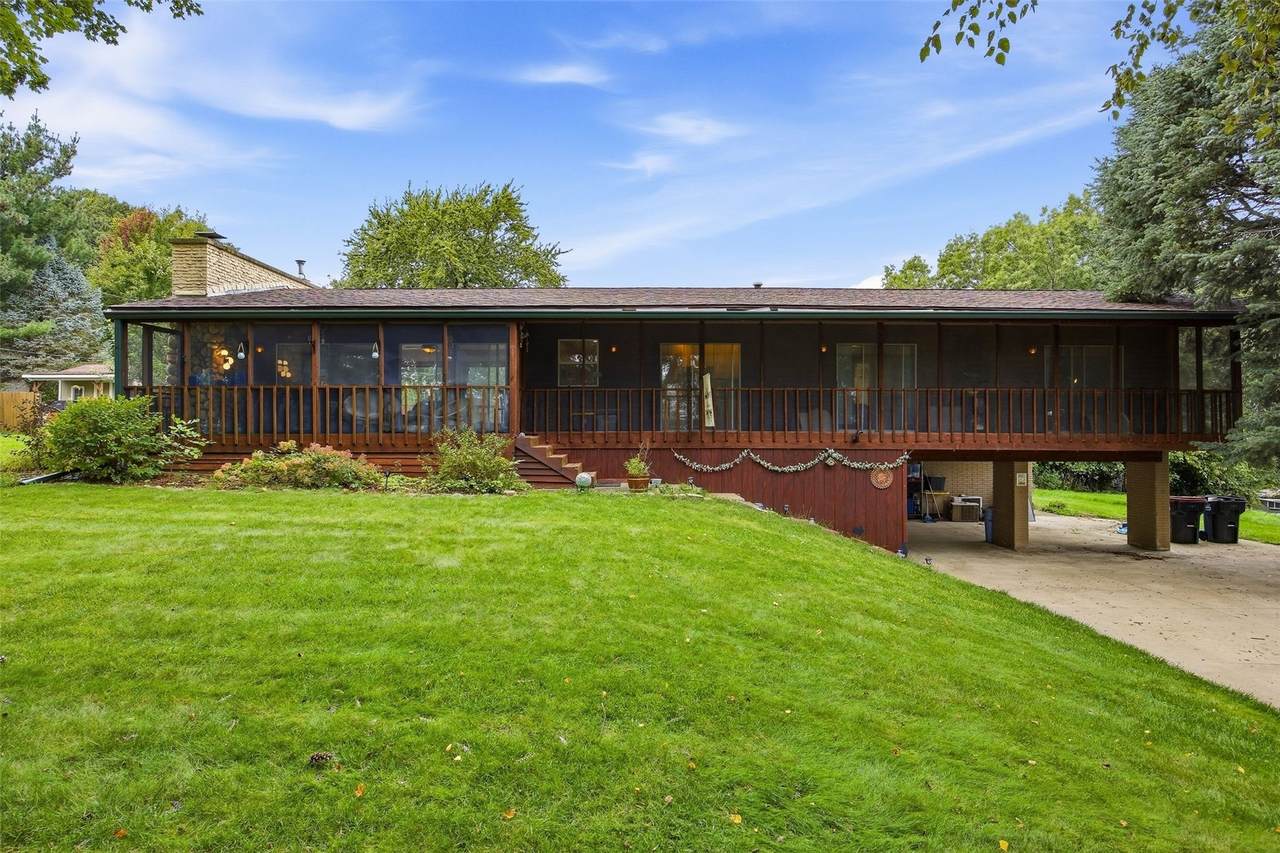 324 Lake View Drive - Photo 1