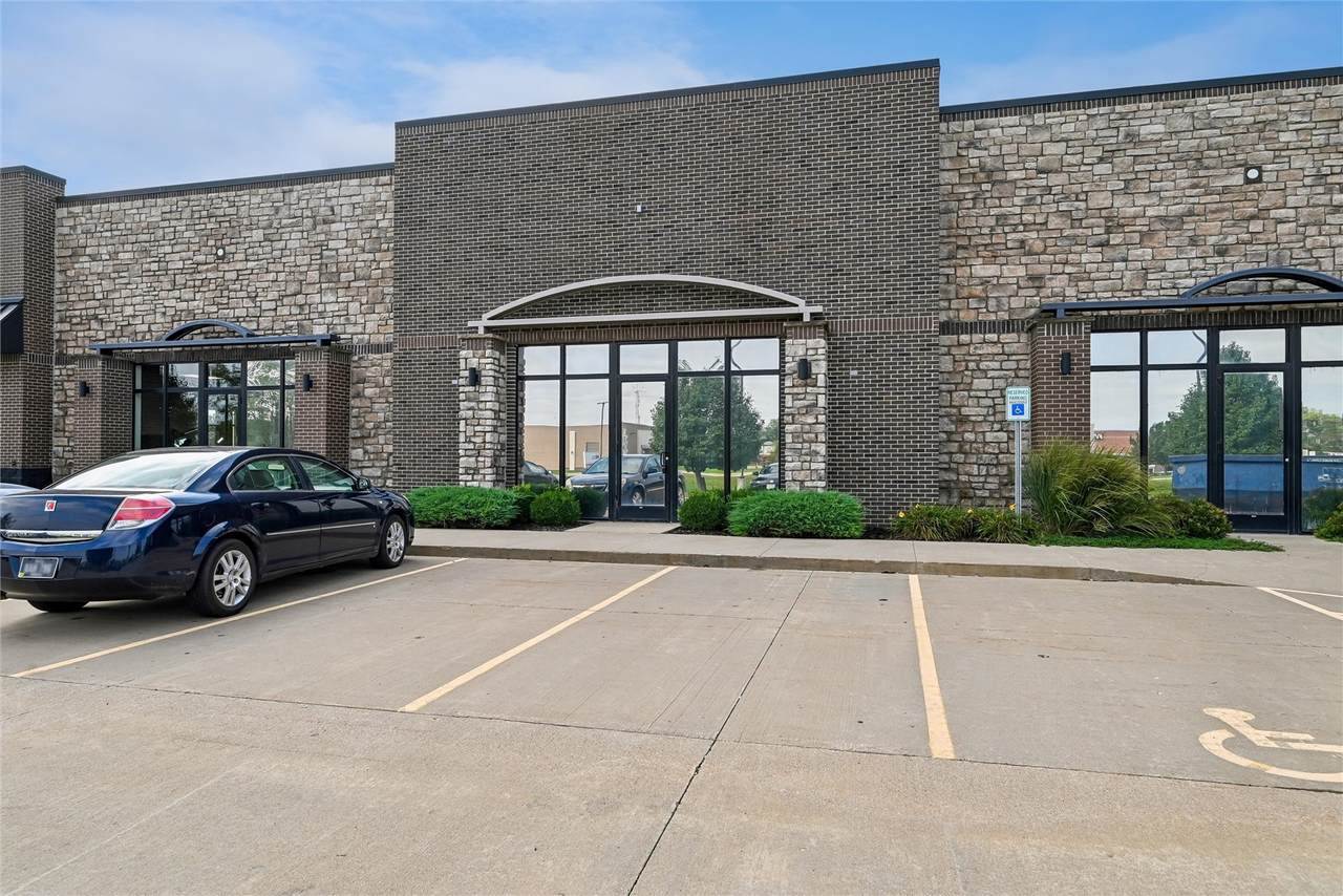 https://bt-photos.global.ssl.fastly.net/cedarrapids/1280_boomver_1_2606899-2.jpg