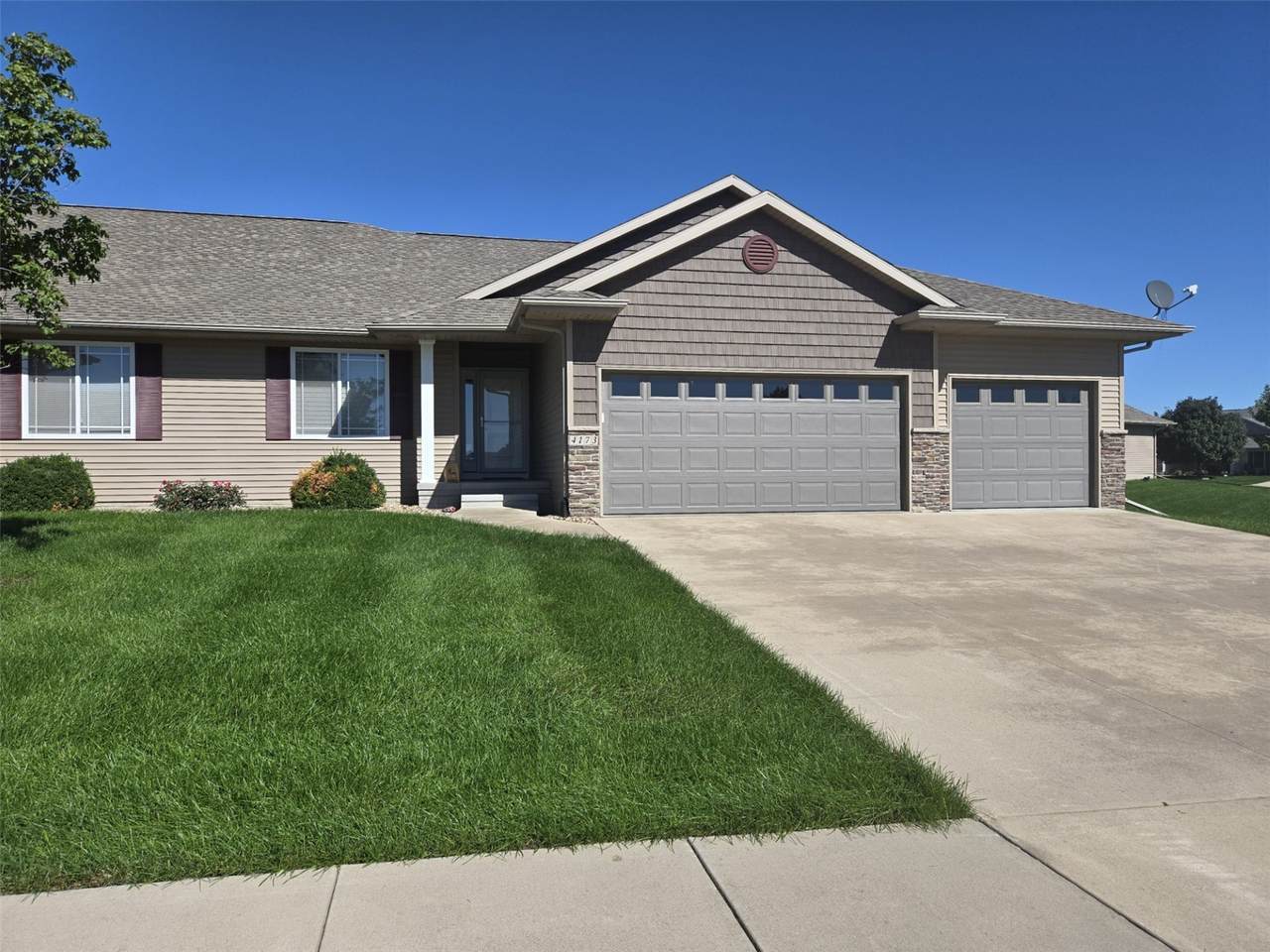 4173 Garnet Circle - Photo 1