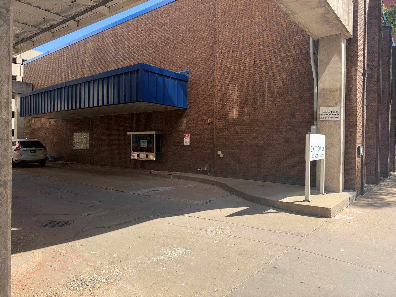 https://bt-photos.global.ssl.fastly.net/cedarrapids/1280_boomver_1_2606934-2.jpg