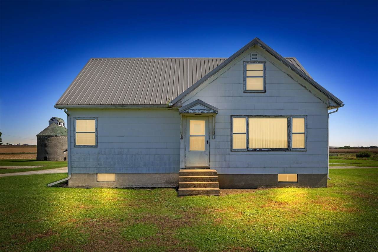 7222 25 Avenue - Photo 1