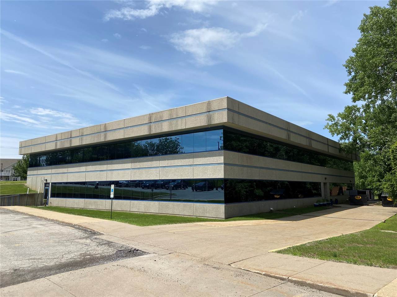 https://bt-photos.global.ssl.fastly.net/cedarrapids/1280_boomver_2_2306554-2.jpg