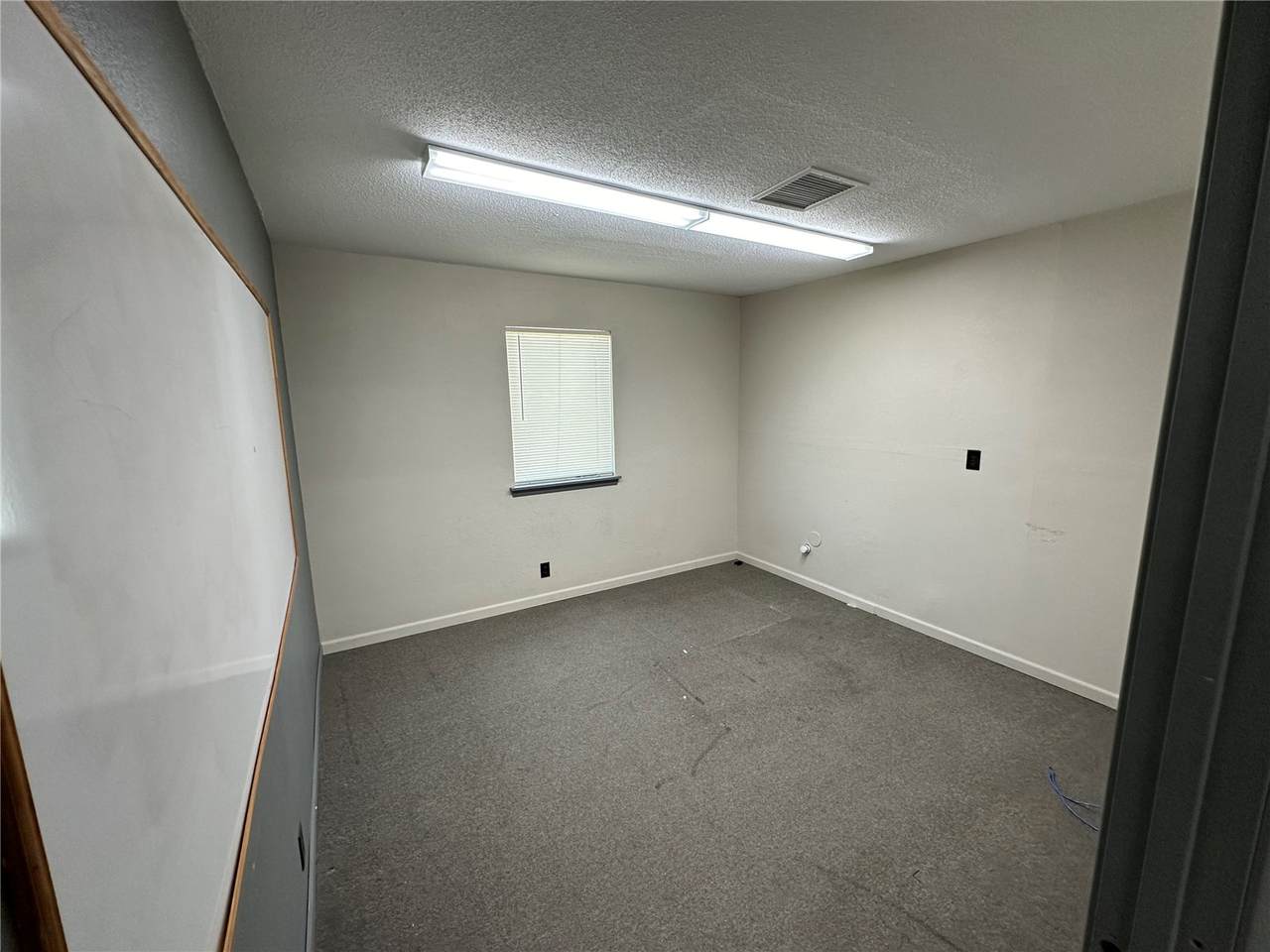 https://bt-photos.global.ssl.fastly.net/cedarrapids/1280_boomver_2_2402775-2.jpg