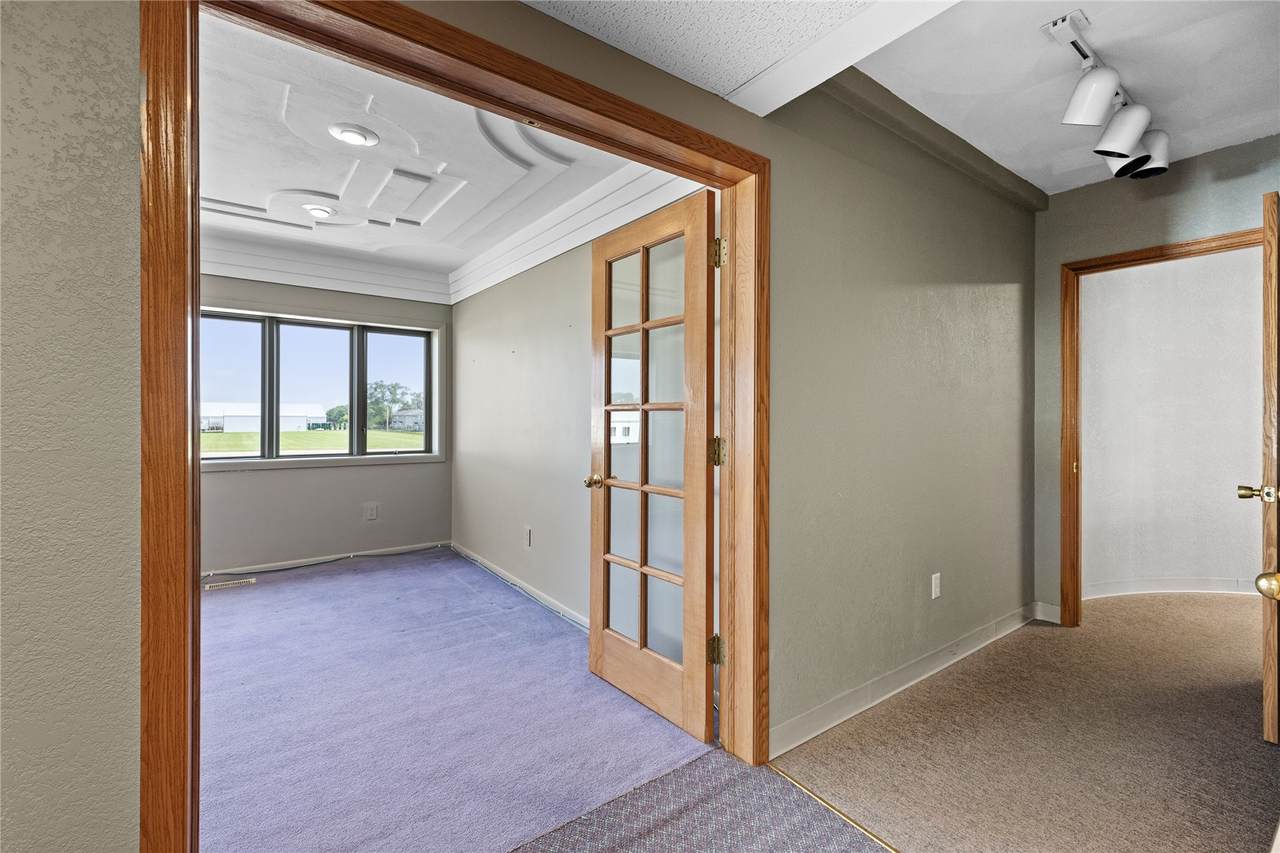https://bt-photos.global.ssl.fastly.net/cedarrapids/1280_boomver_2_2405103-2.jpg