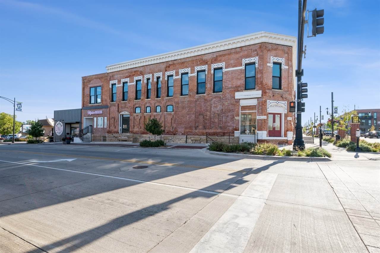 739 10th Street - Photo 1