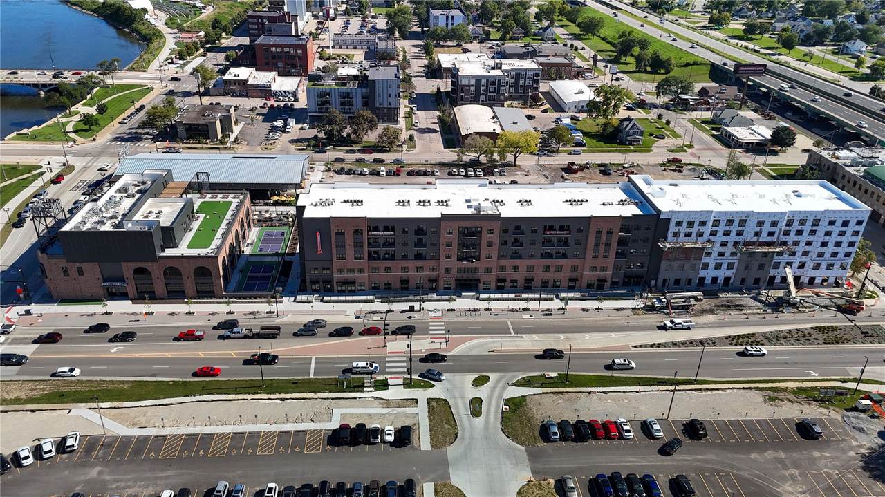 https://bt-photos.global.ssl.fastly.net/cedarrapids/1280_boomver_2_2406284-2.jpg