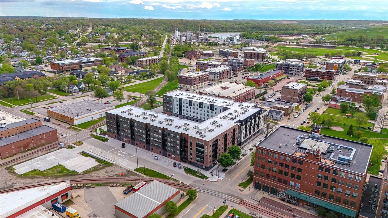 https://bt-photos.global.ssl.fastly.net/cedarrapids/1280_boomver_2_2502471-2.jpg