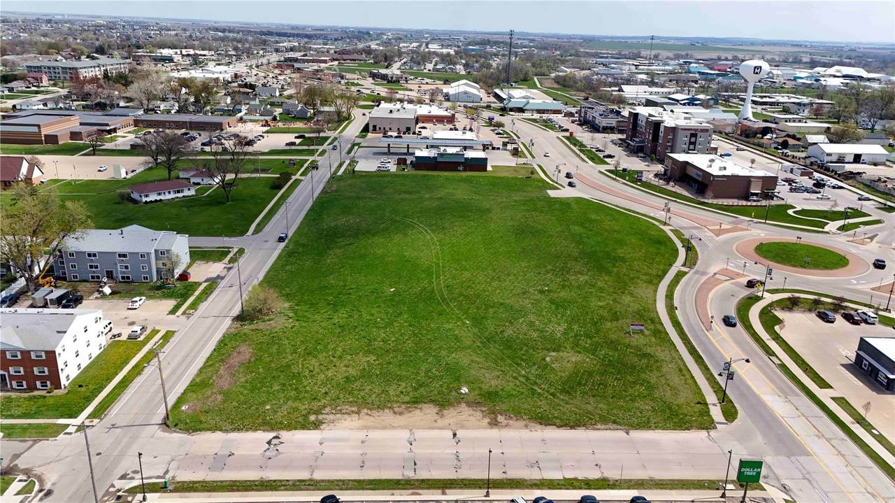 https://bt-photos.global.ssl.fastly.net/cedarrapids/1280_boomver_2_2502827-2.jpg
