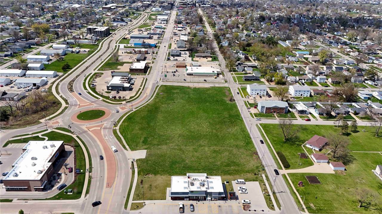 https://bt-photos.global.ssl.fastly.net/cedarrapids/1280_boomver_2_2502828-2.jpg