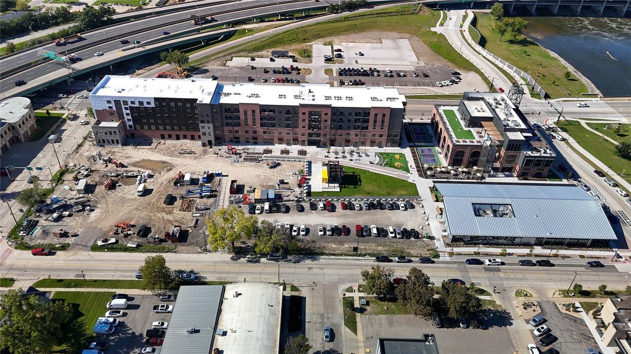https://bt-photos.global.ssl.fastly.net/cedarrapids/1280_boomver_2_2504400-2.jpg