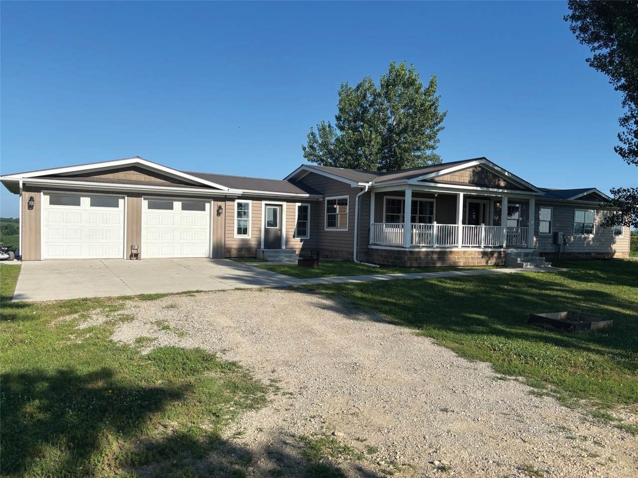 https://bt-photos.global.ssl.fastly.net/cedarrapids/1280_boomver_2_2506972-2.jpg