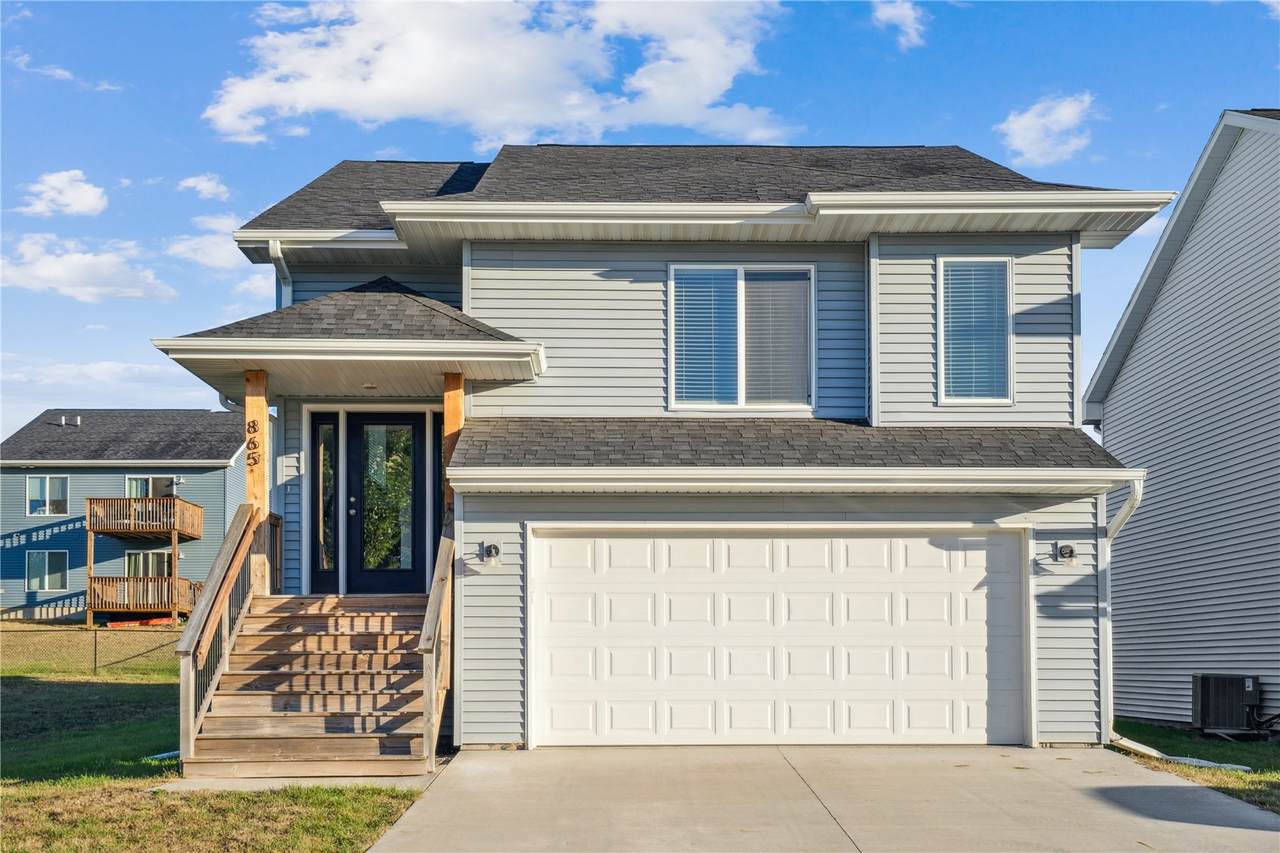 865 Summit Court - Photo 1