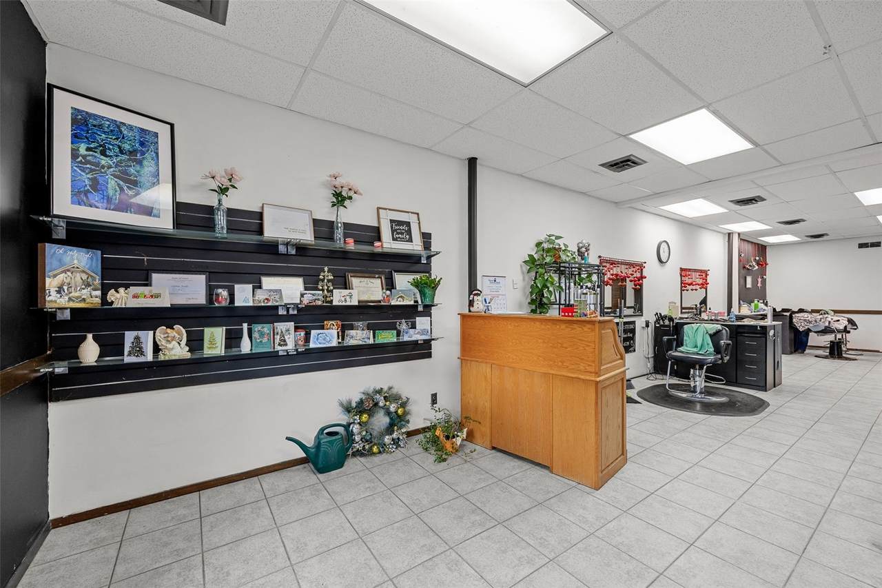 https://bt-photos.global.ssl.fastly.net/cedarrapids/1280_boomver_2_2509926-2.jpg